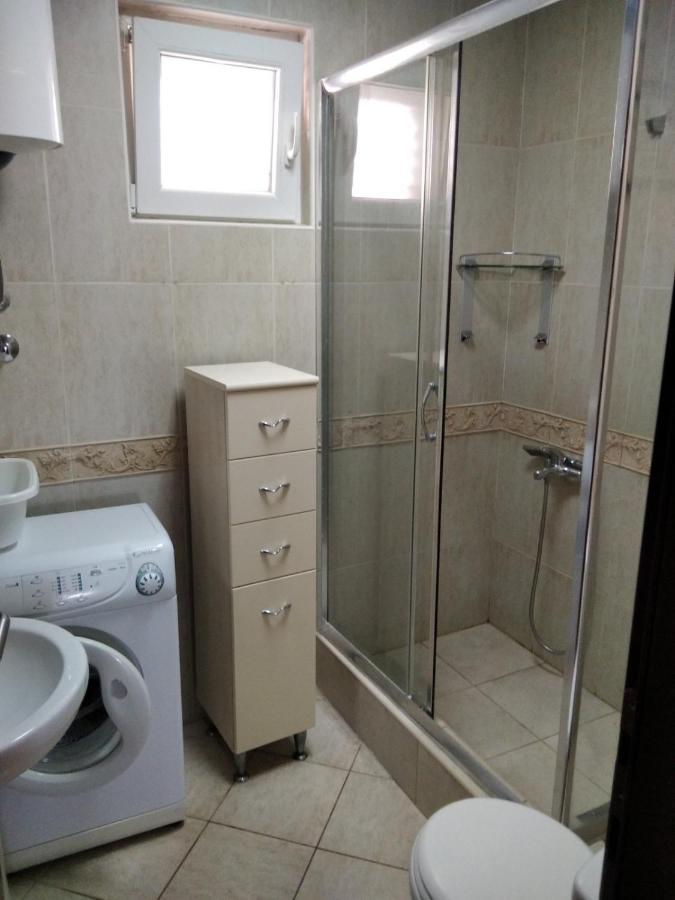 Apartmani Petrovac Na Moru Dış mekan fotoğraf